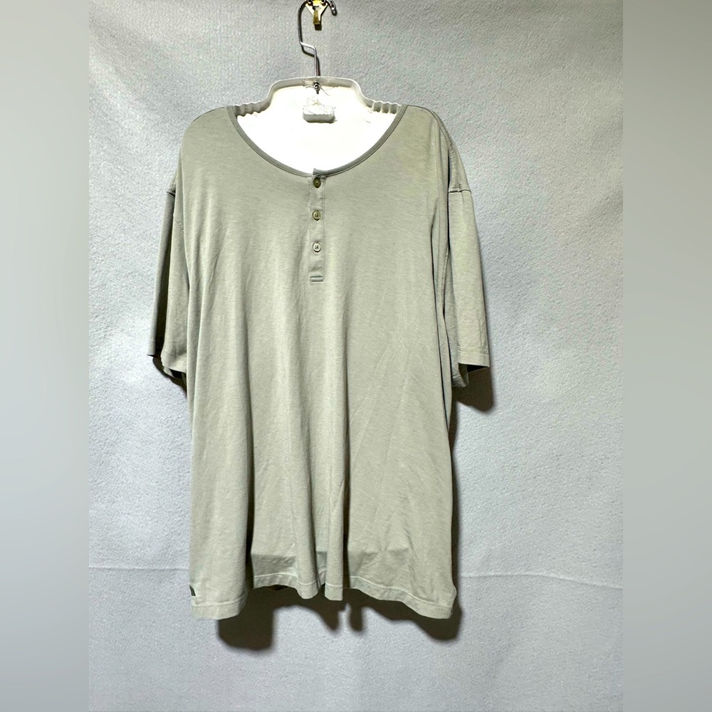Untuckit men’s gray XXL short sleeve tshirt